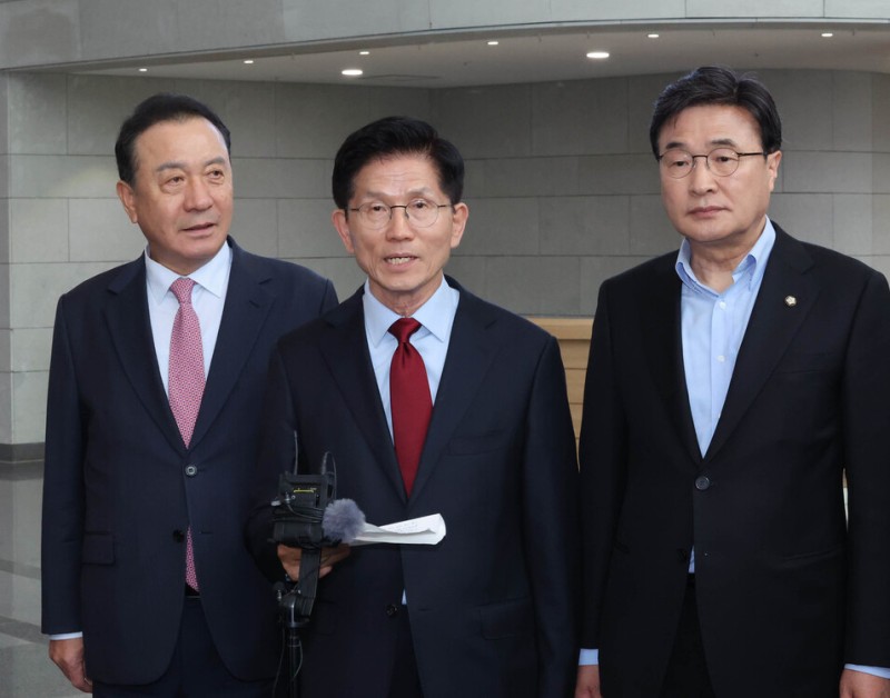 홍준표 “김문수는 공작 역이용하면 안 되나” 당 지도부 직격