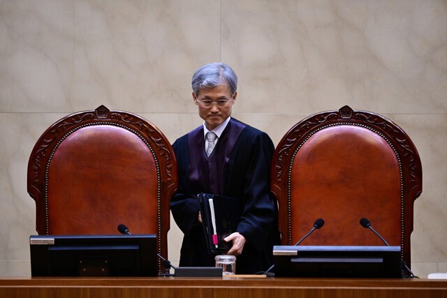 민주, 조희대 비판여론 업고 청문회 등 ‘전방위 압박’
