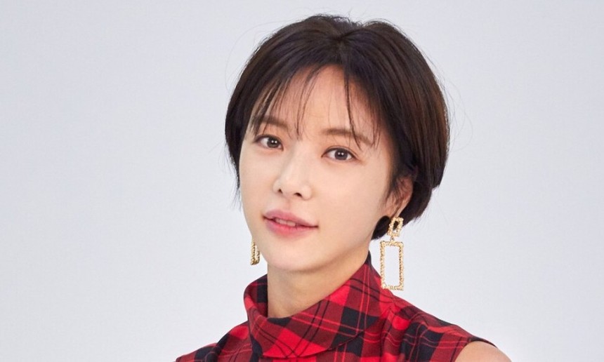 배우 황정음씨. 와이원엔터테인먼트 누리집 갈무리