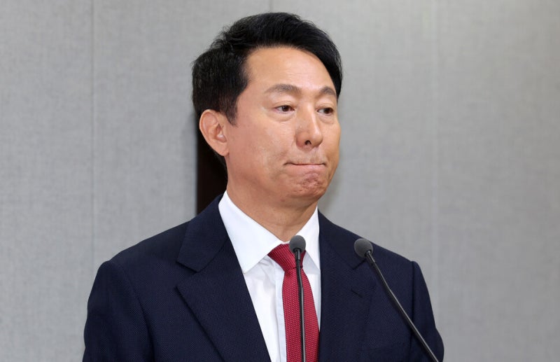 [단독] <b>검찰</b>, <b>오세훈</b> ‘<b>명태균</b> 여론<b>조사</b> 대납’ 의혹 피의자 신분 소환
