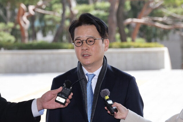 <b>이창수</b> 중앙지검장 <b>사표수리</b> 새 정부서 <b>결정</b>될 듯…퇴임일정 미정
