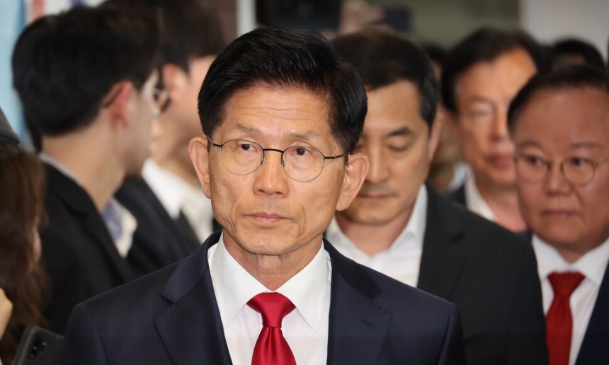 국민의힘 김문수 대선 후보가 4일 서울 여의도 당사에서 열린 기자회견에 참석하고 있다. 연합뉴스