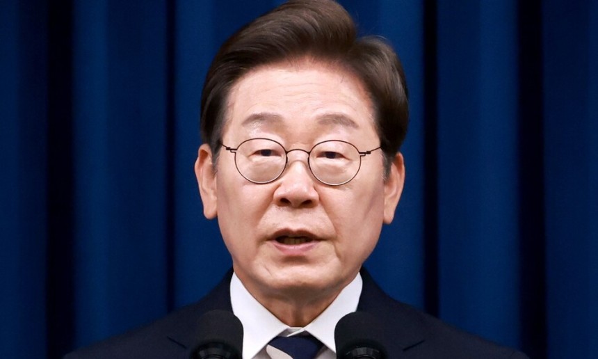 이재명 대통령이 4일 서울 용산 대통령실 청사에서 열린 새 정부 첫인사 발표를 하고 있다. 연합뉴스