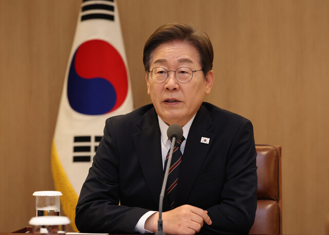 이재명 대통령이 9일 오전 서울 용산 대통령실에서 열린 2차 비상경제점검태스크포스(TF) 회의에 모두발언을 하고 있다. 2025.6.9. 대통령실사진기자단