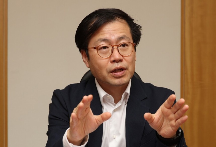 여한구 산업통상자원부 전 통상교섭본부장이 2023년 4월22일 서울 관악구 서울대학교에서 &lt;한겨레&gt;와 인터뷰하고 있다.강창광 선임기자 chang@hani.co.kr