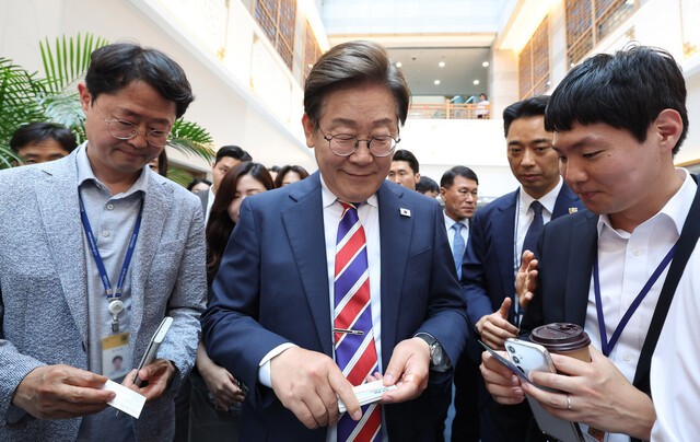 이 대통령, 체코 총리와 통화…“원전 계약, 경협 확대 시금석”