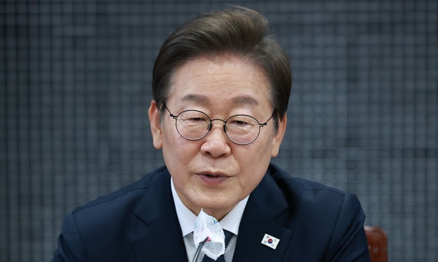 이재명 대통령이 13일 경기도 연천군청에서 기본소득 실시지역 현황 점검을 하며 발언하고 있다. 연합뉴스