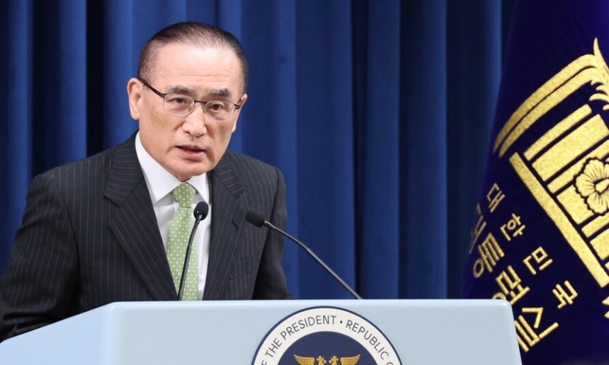 위성락 국가안보실장이 15일 서울 용산 대통령실에서 이재명 대통령의 캐나다 G7 정상회의 참석 관련 설명을 하고 있다. 연합뉴스