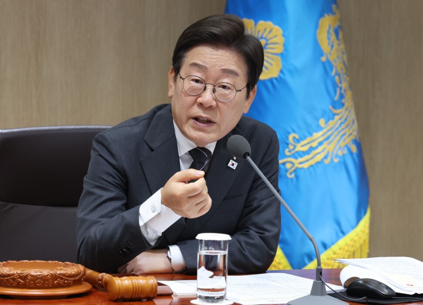이재명 대통령이 19일 용산 대통령실에서 열린 국무회의에서 발언하고 있다. 연합뉴스