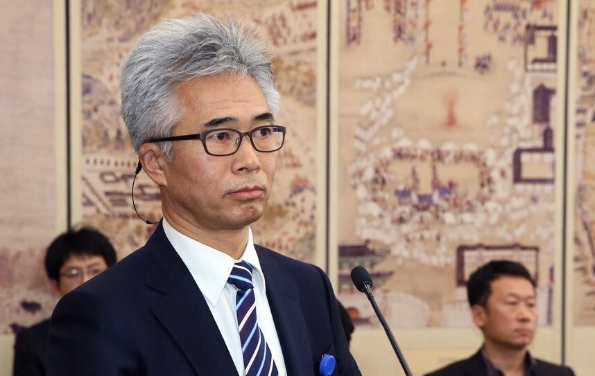 우상일 전 문화체육관광부 체육국장이 2014년 국회에서 국정농단 의혹을 둘러싼 여야 공방 도중에 김종 제2차관에게 ‘여·야 싸움으로 몰고 가야’라고 적은 메모를 전달했다가 들통나 입길에 올랐다. 연합뉴스