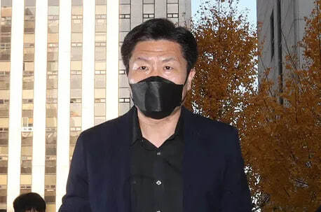 이임재 전 용산경찰서장이 지난 2022년 12월 21일 오전 서울 마포구 이태원참사특수본에 참사 관련 조사를 받기 위해 출석하고 있다. 신소영 기자 viator@hani.co.kr