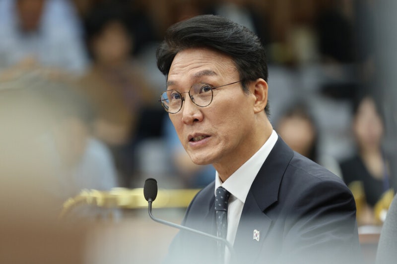 <b>김민석</b> “조의금·출판기념회 4억, 처가 2억”…<b>6억 출처 의혹</b> 답변