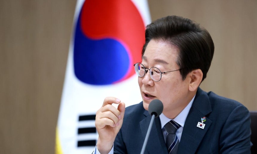 이재명 대통령이 24일 서울 용산 대통령실 청사에서 열린 국무회의를 주재하며 발언하고 있다. 연합뉴스