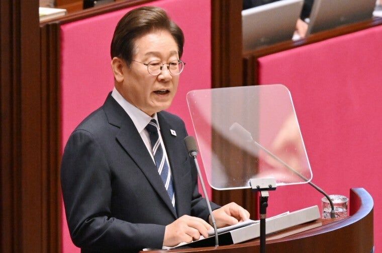 [영상] 이 <b>대통령</b> “<b>추경</b>, 경제회복 위한 최소한의 조치”