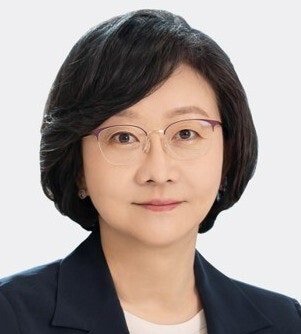 인공지능 의약품 법적 기준 만든 <b>오유경 식약처장 유임</b>