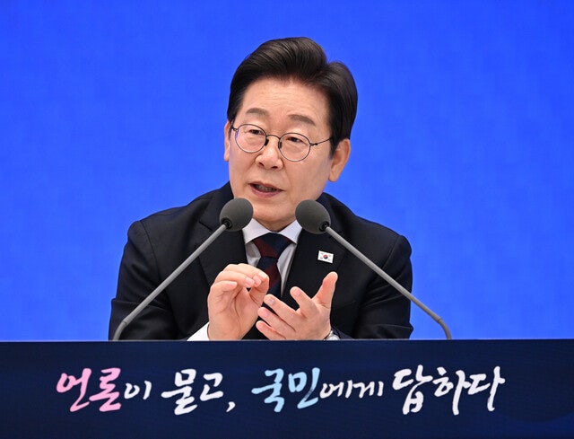 ‘친윤 검사’ 중용 논란에…이 대통령 “시멘트·자갈·물 섞어야 콘크리트”