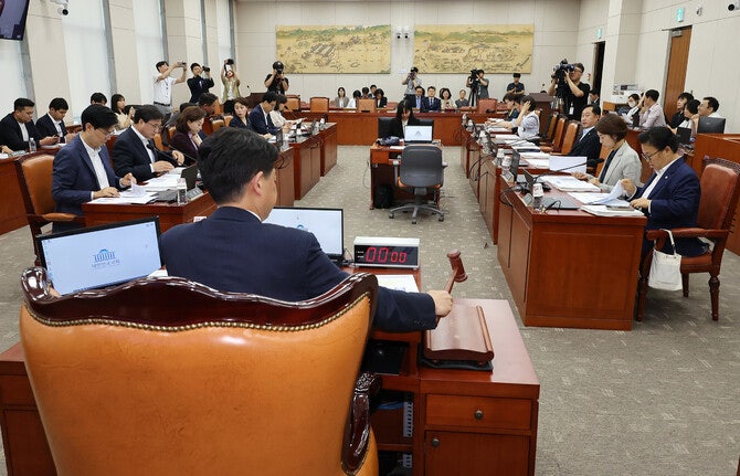 ‘고교 무상교육 국비 지원 3년 연장’, 국회 교육위 통과