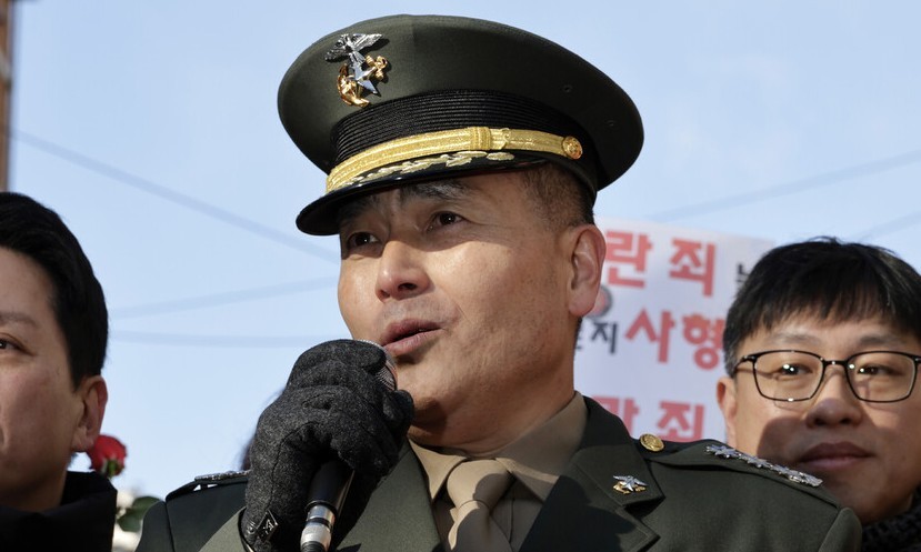 해병대원 순직 사건을 수사한 뒤 해병대 사령관의 조사기록 경찰 이첩 보류 지시를 어겼다며 항명 등의 혐의로 기소된 박정훈 전 해병대 수사단장(대령)이 지난 1월9일 1심 군사법원 재판에서 무죄를 선고받고 서울 용산구