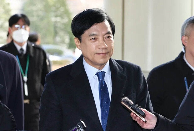 법원 “‘<b>윤석열 사단</b>은 <b>하나회</b>’ 이성윤 발언, 정당한 해임 사유”