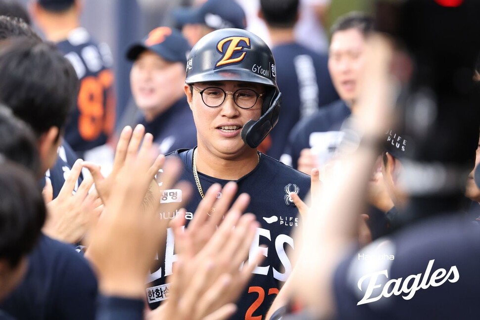 ‘<b>불패</b> 투수’ <b>폰세</b>, 12<b>연승</b> 질주…한화, KT 꺾고 7<b>연승</b>