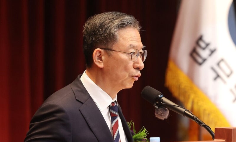 정성호 첫 지시 “재판 참여 중인 ‘<b>직무대리</b>’ <b>검사</b>들 <b>복귀</b> 검토하라”