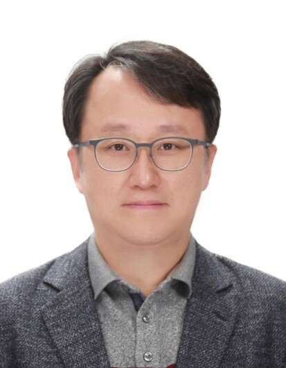 강준욱 국민통합비서관. 동국대 누리집 갈무리