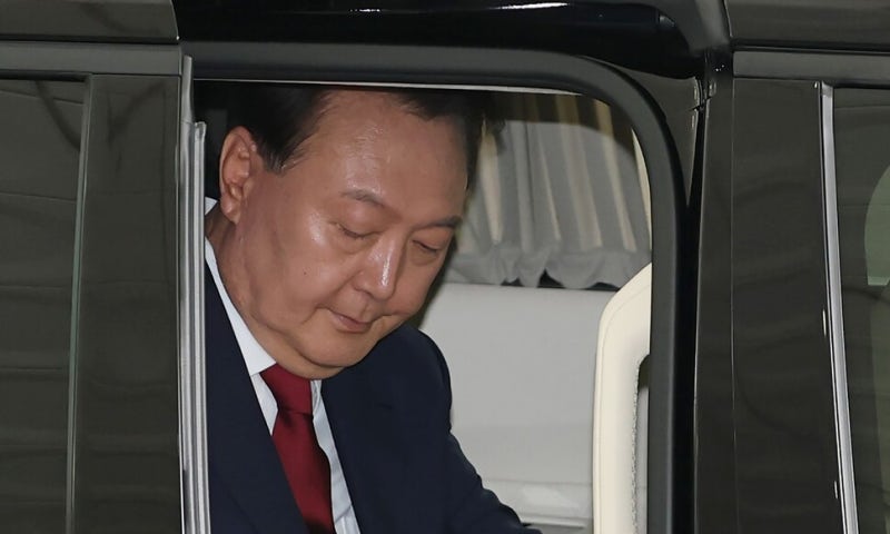 <b>윤석열</b> 24일 <b>내란 재판</b>도 <b>불출석</b> 의견서…“건강상 이유”