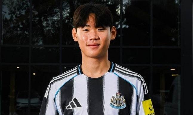 18살 <b>박승수</b>, EPL <b>뉴캐슬</b> <b>입단</b>…20번째 프리미어리거