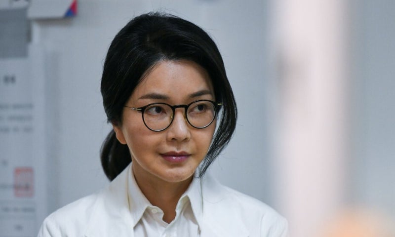 [속보] 채 상병 특검, <b>김건희 비화폰</b> 실물 <b>확보</b>…구명로비 의혹 수사