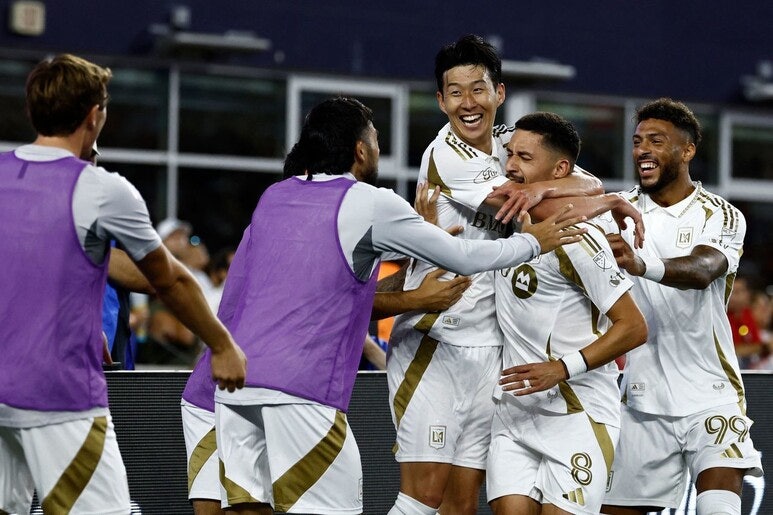 손흥민, MLS 선발 데뷔전서 ‘최우수 선수’…“축구 지능 보여줘”
