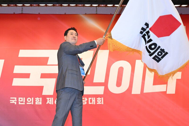 국힘 새 대표 장동혁 선출 “모든 우파와 연대해 이재명 끌어내릴 것”