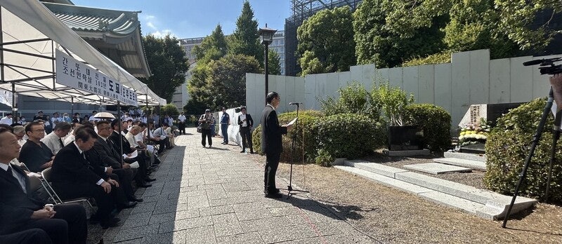 ‘간토 조선인 학살’ 9년째 부정한 도쿄지사…시민들 “용납 안 돼”