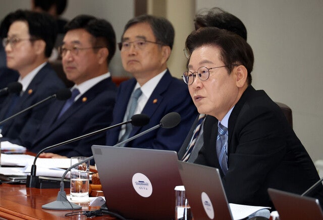 “도와주시면 10배 투자” 금융위 정책 홍보에…이 대통령 “얼마? 부르세요”