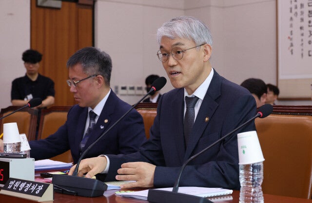 [사설] ‘특별재판부’ 반대 앞서 ‘내란 재판’ 신뢰 제고 힘써야