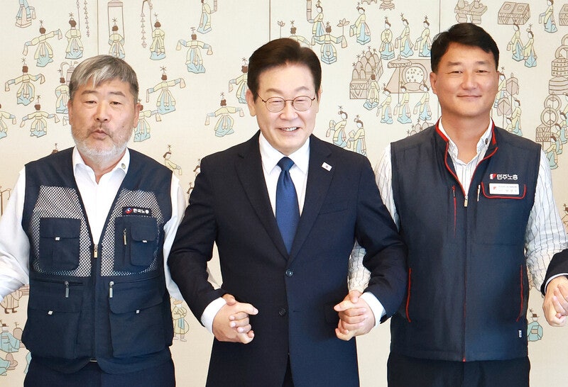 [사설] 민주노총 복귀 계기로 상시적 사회적 대화 안착하길