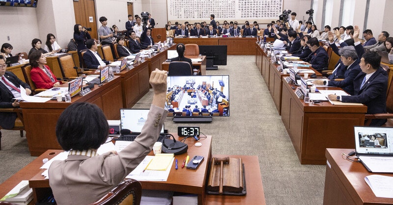 법원 반발에도…민주 “내란 재판부 못 믿어 특검법 개정”