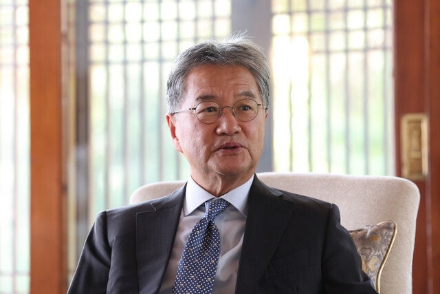 “한-미간 모든 협상 끝날 때까지 자동차 관세 현행대로 유지될 것”