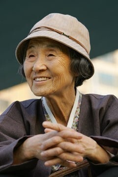 4번의 체�포와 수감…아흔살에도 양심수 면회 가셨죠