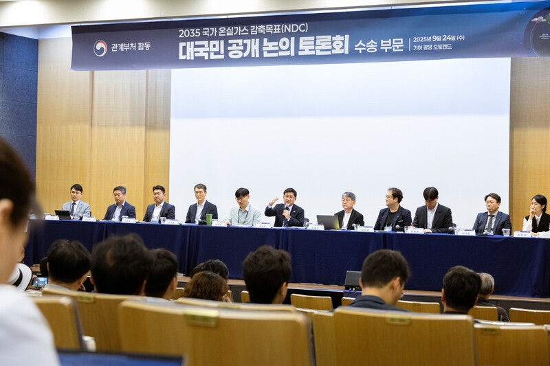 탈탄소 하려면…2035년엔 무공해차 비중 3.2→35% 이상으로