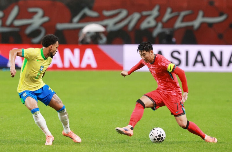 <b>손흥민</b>, 137번째 A매치…<b>EPL</b> 사무국도 “<b>레전드</b>에게 축하”