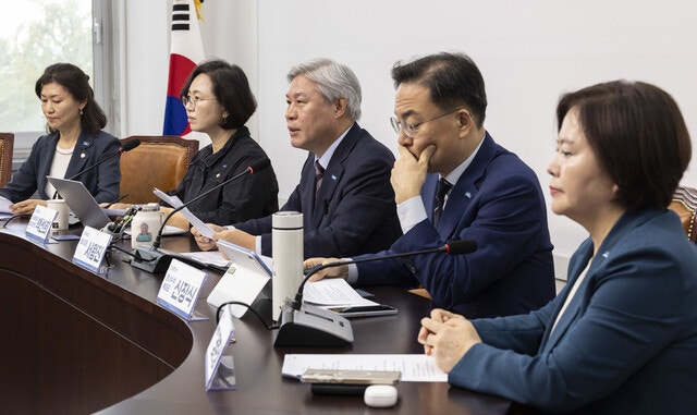 혁신당 “국감에 재벌 총수 반드시 출석시켜야” 민주당에 쓴소리