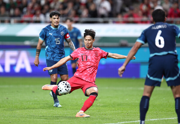 <b>엄지성</b>·오현규 연속골…홍명보호 파라과이전 2-0 완승