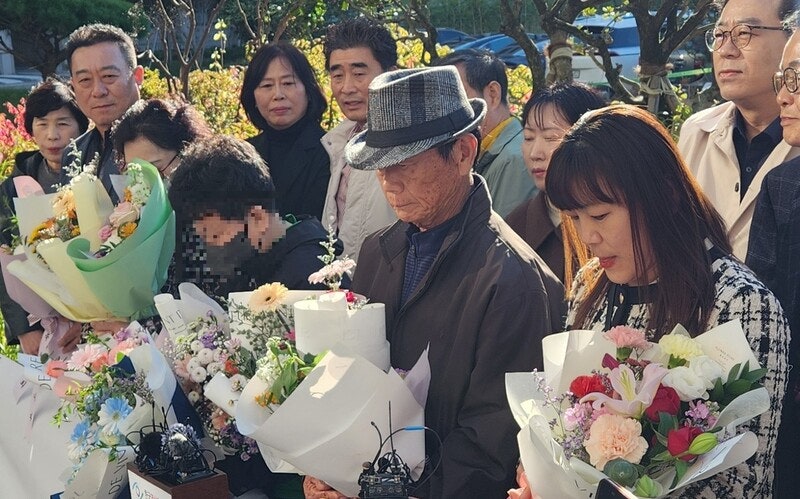 ‘청산가리 막걸리 살인’ 부녀 16년 만에 무죄…“검찰 강압수사”