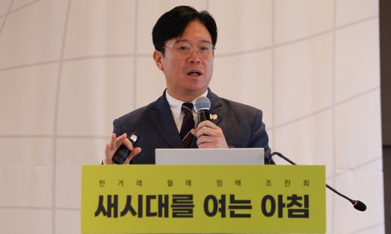 김영훈 노동장관 “노란봉투법, ‘일터의 민주주의’ 구현에 기여할 것”