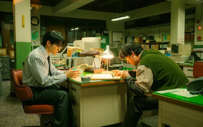 “1997년 온기까지 되살리려”…‘태풍상사’, 타임캡슐 같은 고증으로 인기몰이