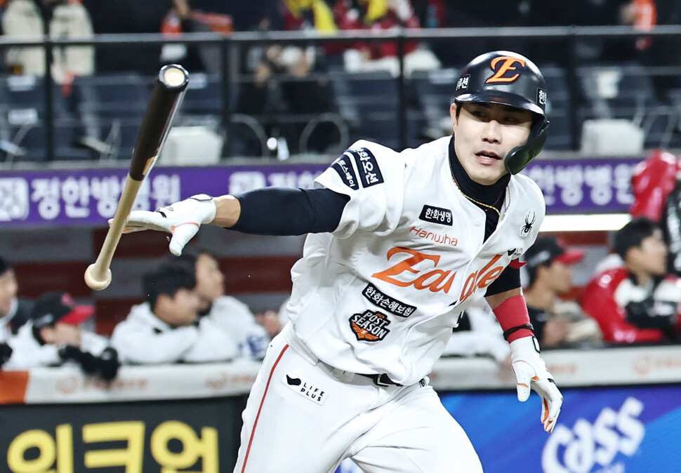 심우준, 회심의 8회 역전타…한화, 2패 뒤 1승 반격