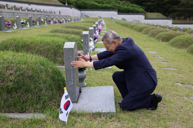 ‘5·18 왜곡 댓글’ 82% 그대로 방치…네이버 자동 필터링 ‘유명무실’