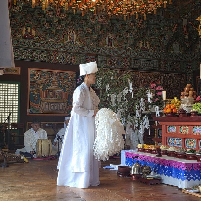 ‘동학 여장군님 한 푸소서’…장흥 천관사서 추모 공연