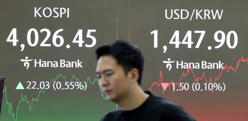 코스피 사흘 만에 상승 마감했지만…‘외국인 매도 폭탄’ 계속