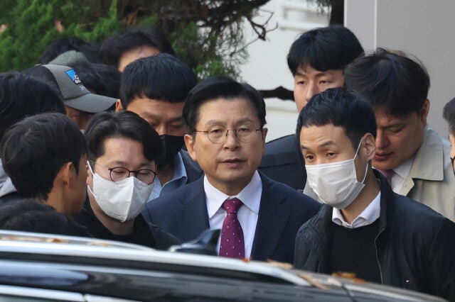 ‘내란 선동’ 혐의 <b>황교안 구속영장 기각</b>